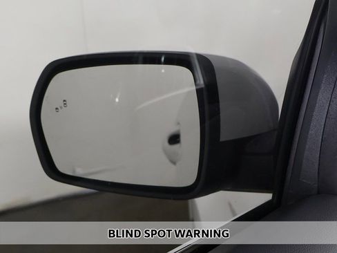 Used 2024 Ford Edge SEL w/ Convenience Package AWD/4WD image 3