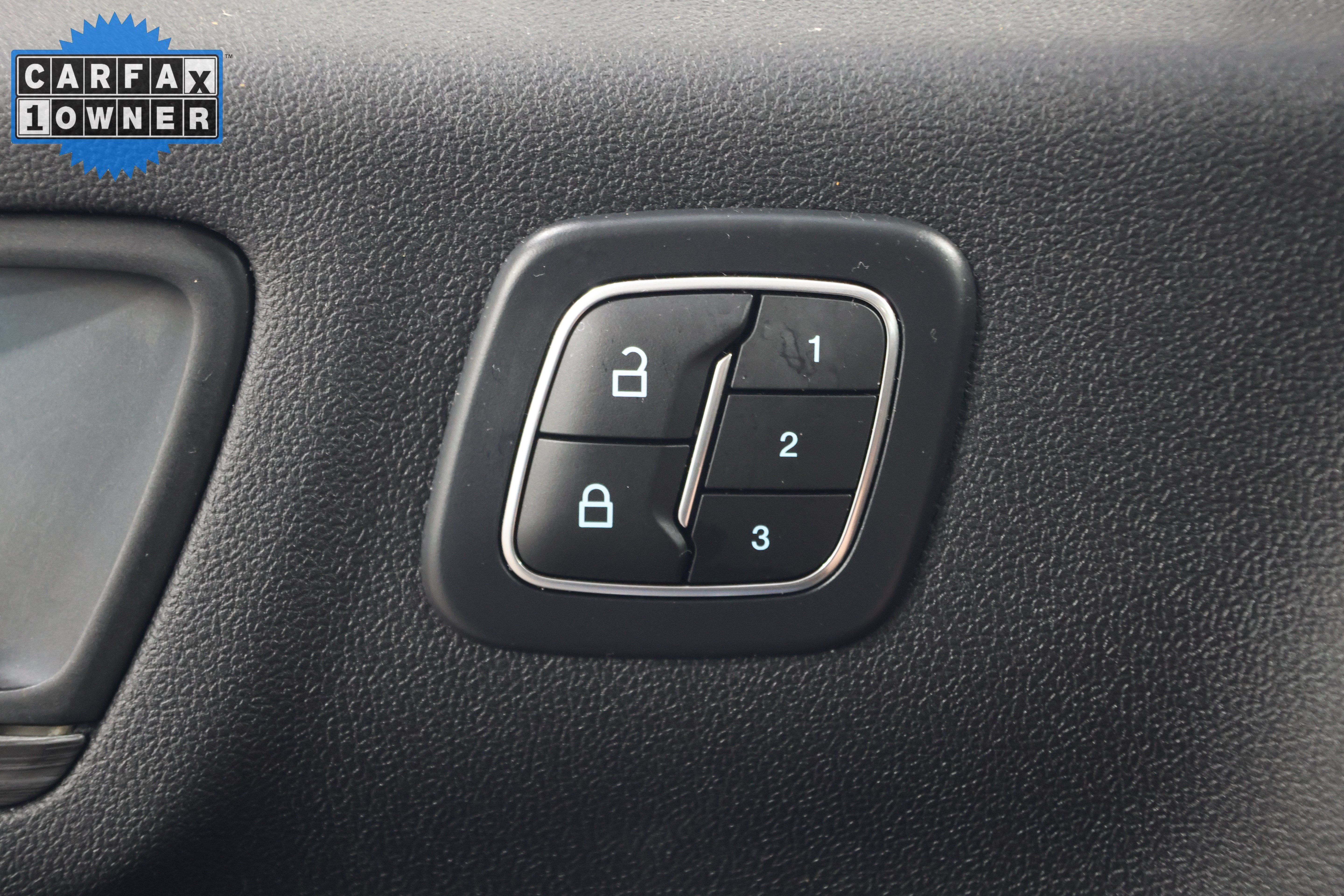 Used 2023 Ford Escape SE w/ PHEV Premium Package FWD image 14