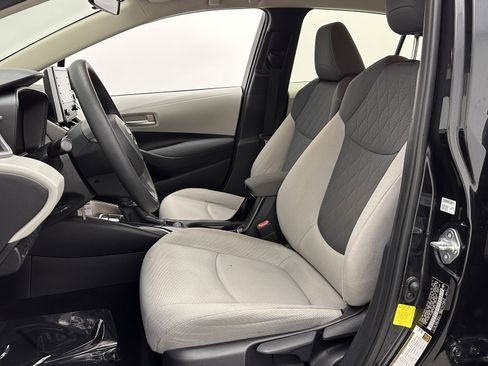 Used 2020 Toyota Corolla LE image 12