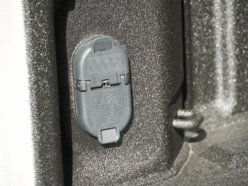 New 2026 GMC Sierra 2500 AT4 w/ AT4 Premium Plus Package image 38