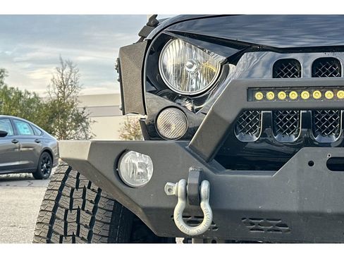 Used 2015 Jeep Wrangler Sport image 41