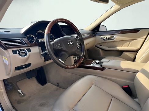 Used 2013 Mercedes-Benz E 350 Sedan image 15
