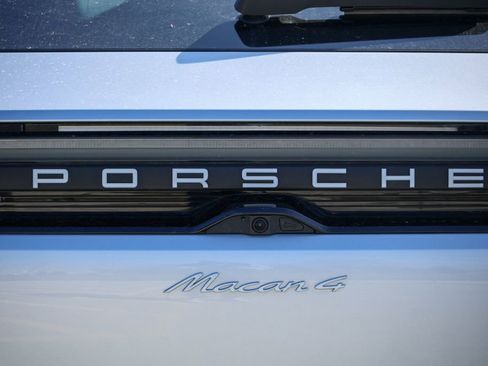 Certified 2025 Porsche Macan 4 Electric image 17