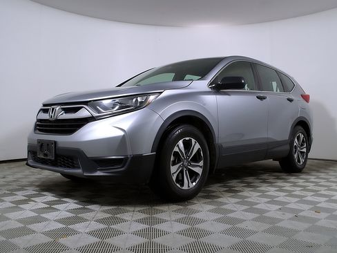 Used 2018 Honda CR-V LX image 2