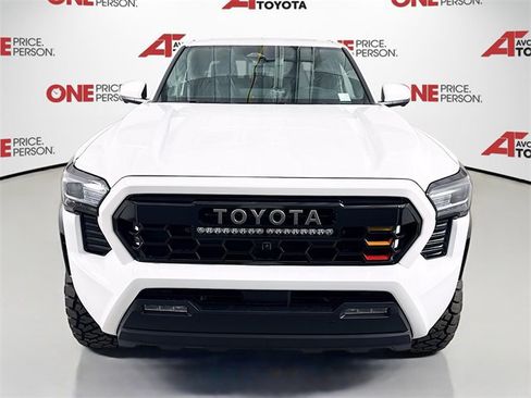 New 2025 Toyota Tacoma TRD Off-Road image 2