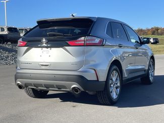 Used 2023 Ford Edge Titanium video 3
