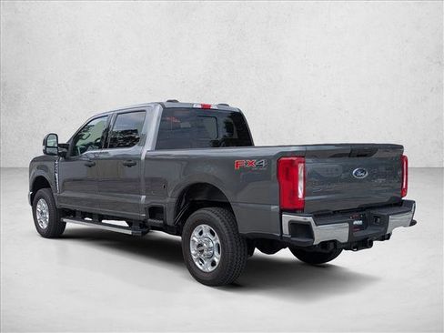 Used 2026 Ford F250 XLT w/ FX4 Off-Road Package image 7