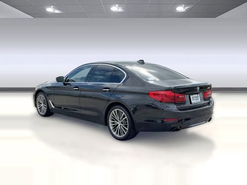 Used 2017 BMW 540i image 3