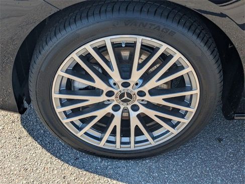 Used 2025 Mercedes-Benz CLA 250 4MATIC image 10