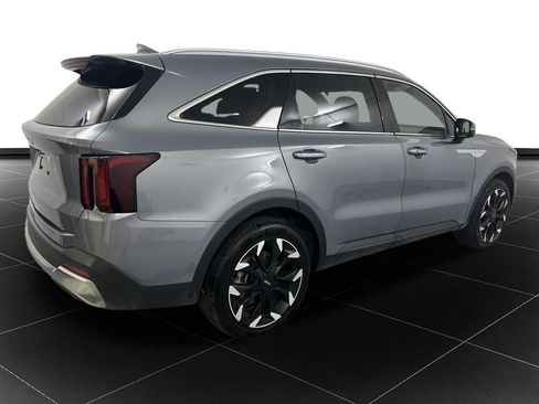 Used 2025 Kia Sorento EX FWD image 5