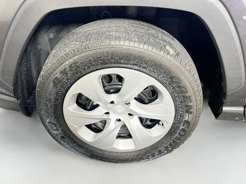 Used 2024 Toyota RAV4 LE FWD image 13