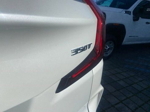 Certified 2025 Cadillac XT4 Premium Luxury image 6