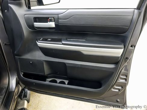 Used 2018 Toyota Tundra Limited image 24