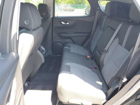 Certified 2024 Chevrolet Blazer LT w/ Convenience Package FWD image 28