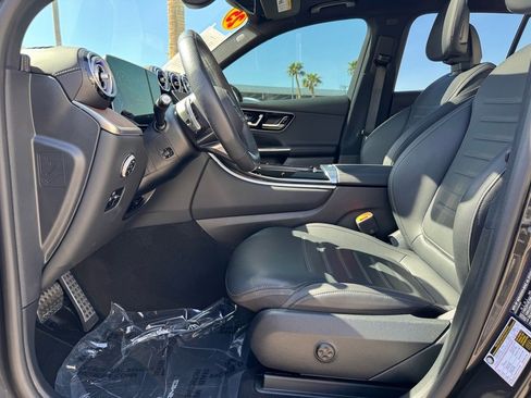 Certified 2025 Mercedes-Benz GLC 300 4MATIC image 13