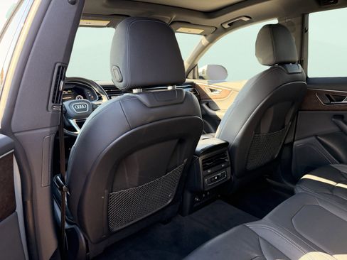 Used 2023 Audi Q8 Premium w/ Convenience Package image 30