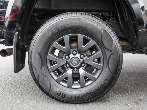 Used 2021 Toyota Tacoma SR5 image 10