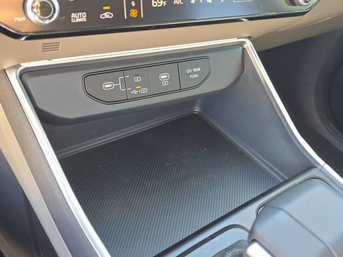 New 2026 Kia Carnival FWD image 25