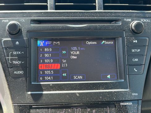 Used 2012 Toyota Prius V Two image 18