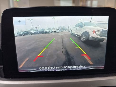 Used 2020 Ford Escape SE image 13