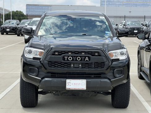 Used 2023 Toyota Tacoma SR AWD/4WD image 2