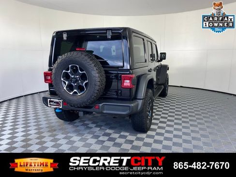 Used 2023 Jeep Wrangler Unlimited Rubicon 4xe w/ Cold Weather Group AWD/4WD image 7
