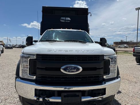 Used 2018 Ford F550 4x4 Regular Cab Super Duty image 3