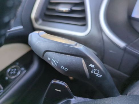 Used 2020 Ford Edge SEL w/ Convenience Package image 26