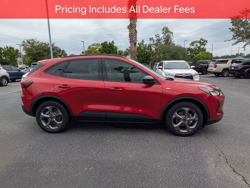 Used 2025 Ford Escape ST-Line FWD image 3