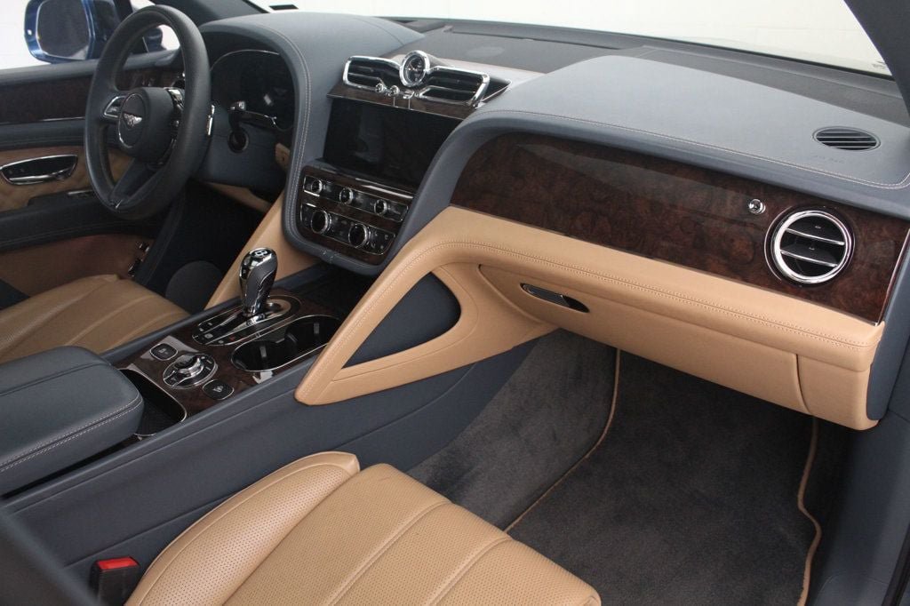 Used 2022 Bentley Bentayga AWD/4WD image 6
