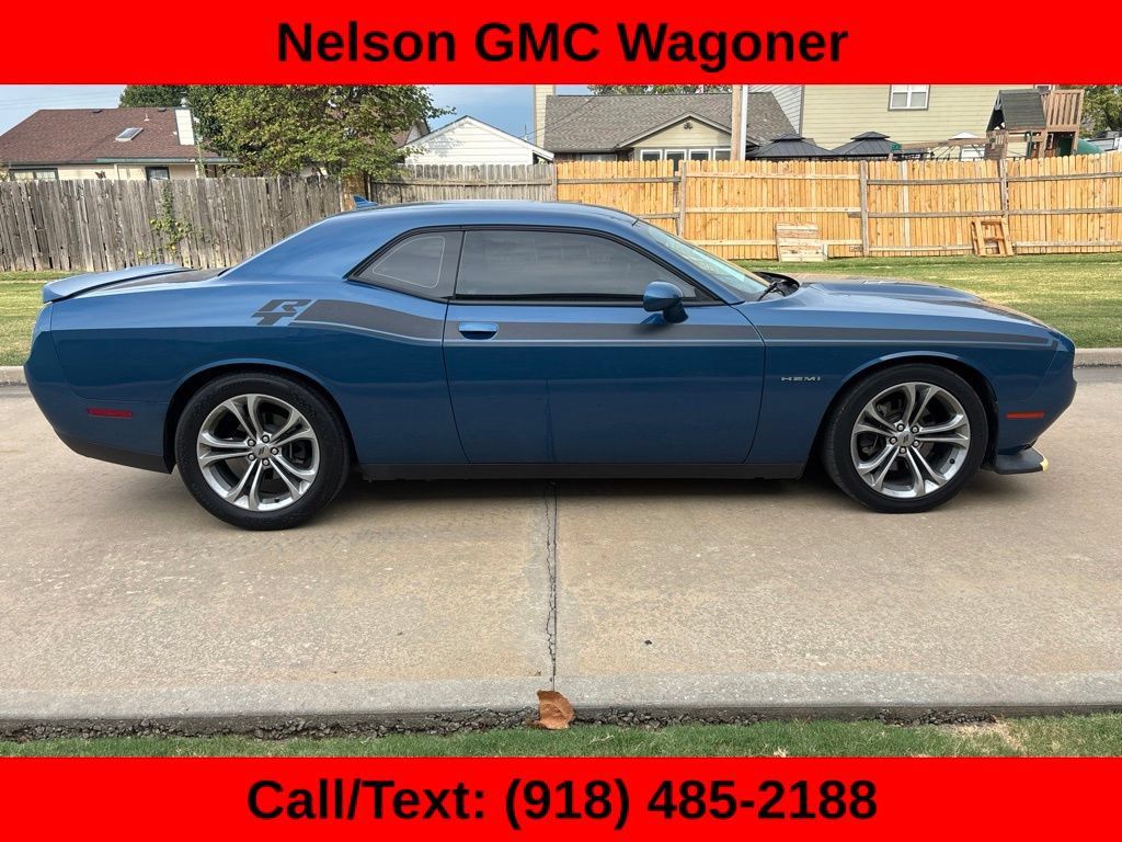 Used 2020 Dodge Challenger R/T w/ Driver Convenience Group RWD image 4