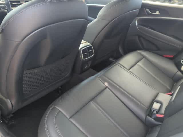 Used 2025 Genesis G70 2.5T AWD/4WD image 18