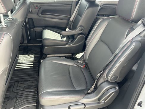 Used 2023 Honda Odyssey Sport image 17