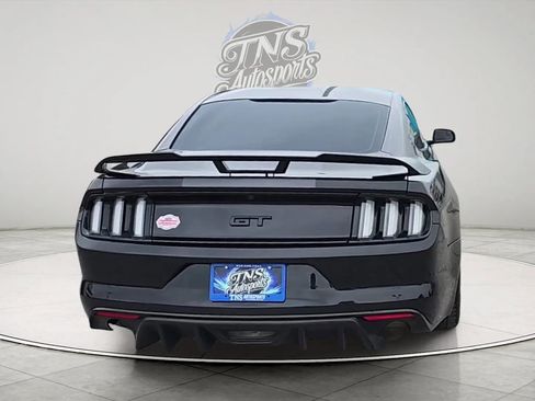 Used 2017 Ford Mustang GT RWD image 6