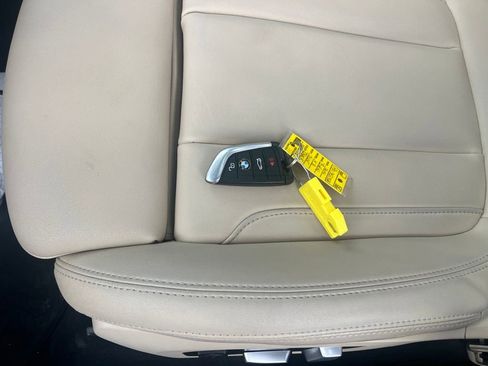 Used 2021 BMW X3 xDrive30i w/ Convenience Package image 28