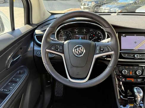 Used 2019 Buick Encore Sport Touring AWD/4WD image 13
