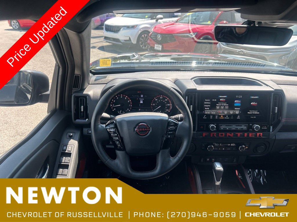 Used 2025 Nissan Frontier 2WD Crew Cab image 21