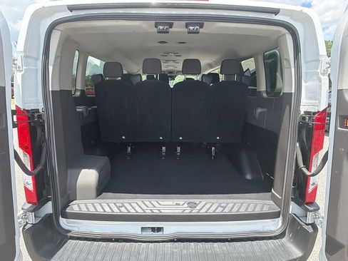 Used 2024 Ford Transit 350 XLT RWD image 17