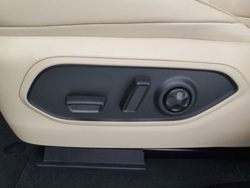 New 2025 Jeep Grand Cherokee Limited w/ Black Appearance Package image 28