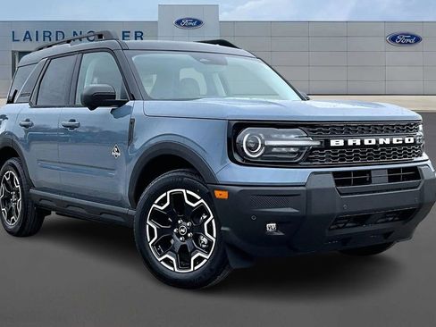 New 2025 Ford Bronco Sport Outer Banks w/ Outer Banks Tech Package+ image 2