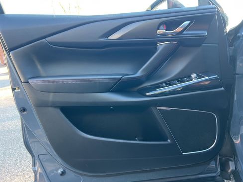 Used 2023 MAZDA CX-9 Carbon Edition image 11