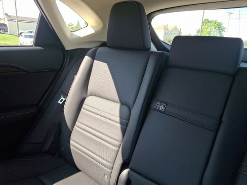 Used 2016 Lexus NX 200t FWD w/ Premium Package image 18