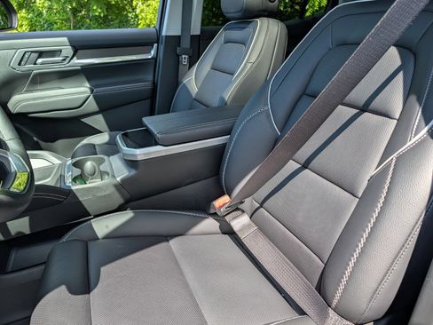 Used 2026 GMC Terrain Denali AWD/4WD image 21