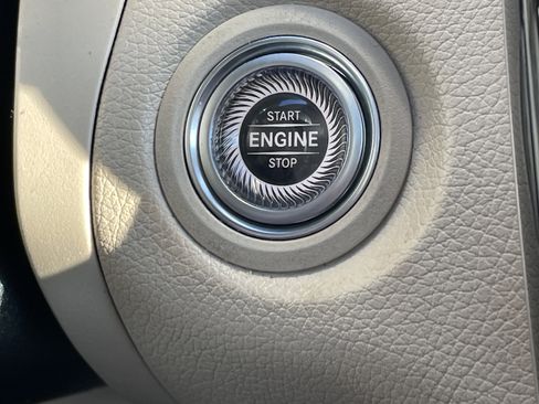 Certified 2022 Mercedes-Benz GLC 300 image 31