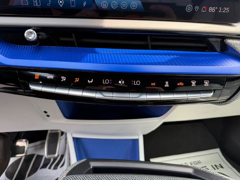 Certified 2025 Cadillac Optiq Sport 1 AWD/4WD image 26