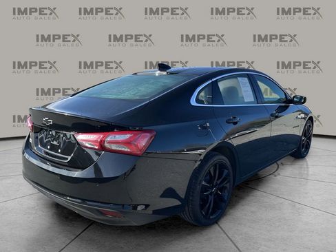 Used 2024 Chevrolet Malibu LT w/ Midnight Edition image 5