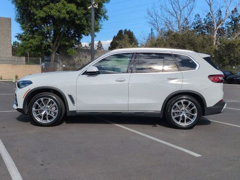 Certified 2023 BMW X5 sDrive40i w/ Climate Comfort Package image 9