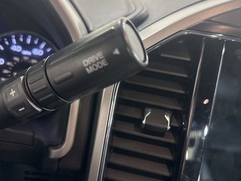 Used 2022 Ford F250 Lariat w/ Tremor Off-Road Package image 36