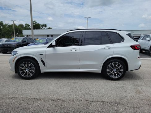 Used 2023 BMW X5 xDrive45e w/ Executive Package AWD/4WD image 6