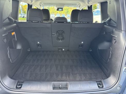 Used 2022 Jeep Renegade Latitude w/ Convenience Group image 17